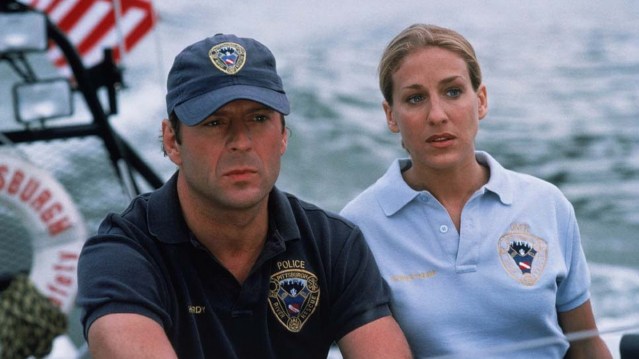 MV5BOTYxOTQ4NjY4N15BMl5BanBnXkFtZTcwMzg3NDAzNA@@._V1_