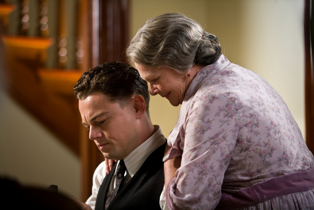 (L-r) LEONARDO DiCAPRIO as J. Edgar Hoover and JUDI DENCH as Annie Hoover in Warner Bros. Pictures’ drama “J. EDGAR,” a Warner Bros. Pictures release.